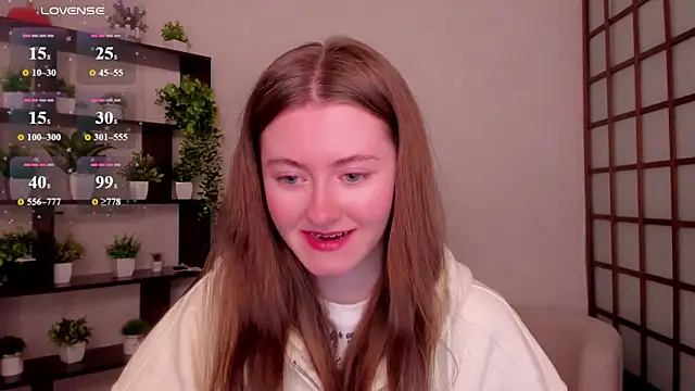 KateCuddle online show from 04.28.26