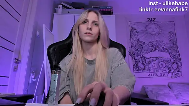 Anna Fink online show from 10.05.25