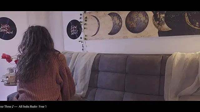 WebCora online show from 03.04.25