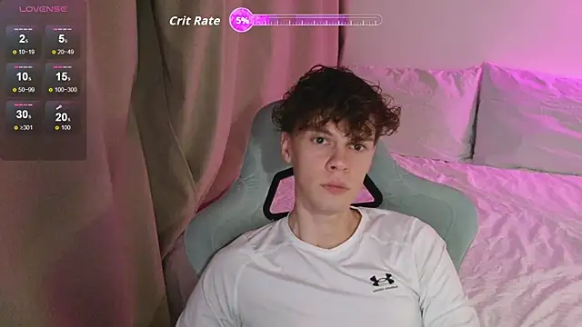Snapshot of cute_thomas chatting on 04.21.26 cute thomas online show from 04.21.26