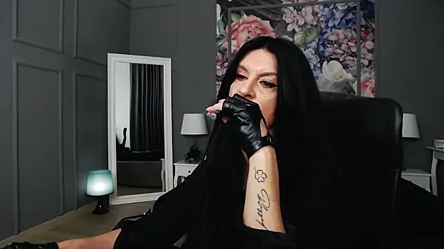 DomMelissaW online show from 01.05.25