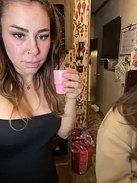 Snapshot of LeaGambit__ chatting on 02.06.25 LeaGambit online show from 02.06.25