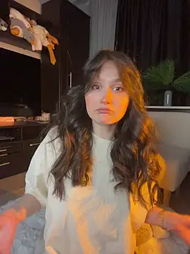 itssophiie online show from 04.10.26