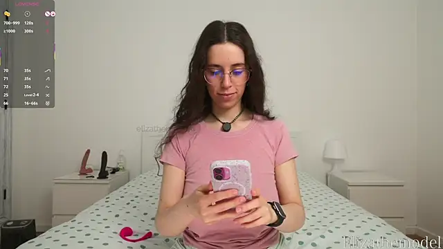 Snapshot of elizathemodel chatting on 03.10.25 elizathemodel online show from 03.10.25