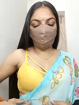 Snapshot of _desigori chatting on 03.14.26 desigori online show from 03.14.26