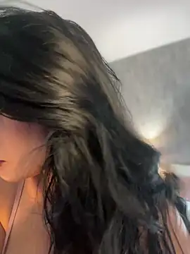 clarachanelricek online show from 02.28.25