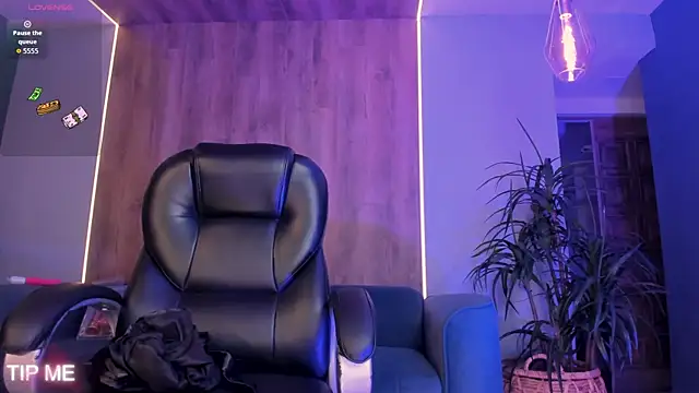 SophieBarnett online show from 05.08.26