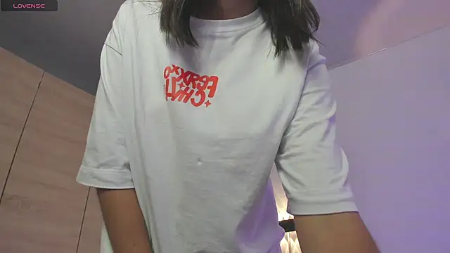 isabella thomsonp online show from 02.13.25