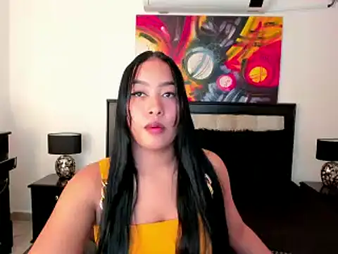 Snapshot of brunetenikole02 chatting on 01.13.25 brunetenikole02 online show from 01.13.25