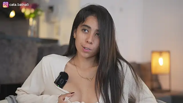 Snapshot of cata_batnati chatting on 10.31.25 cata batnati online show from 10.31.25