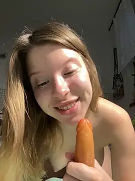 Snapshot of kimczii chatting on 04.17.26 kimczii online show from 04.17.26