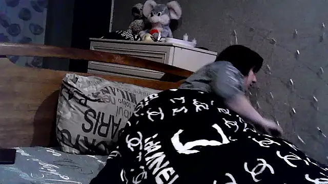 explored romantic online show from 01.16.25