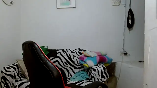 angelamarie1 online show from 04.07.26