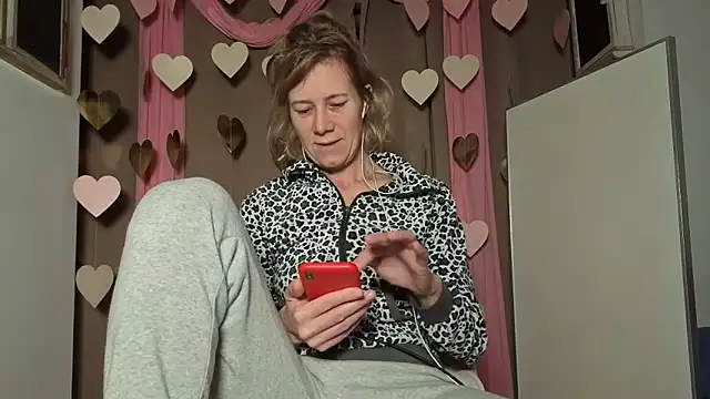 Snapshot of Lola_Belgium chatting on 02.08.26 Lola Belgium online show from 02.08.26