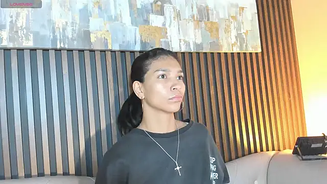 LauraAristizabal online show from 02.15.26