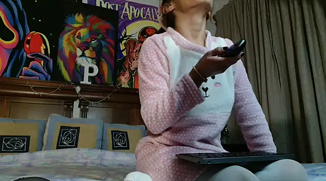 MINI Petite online show from 12.24.24