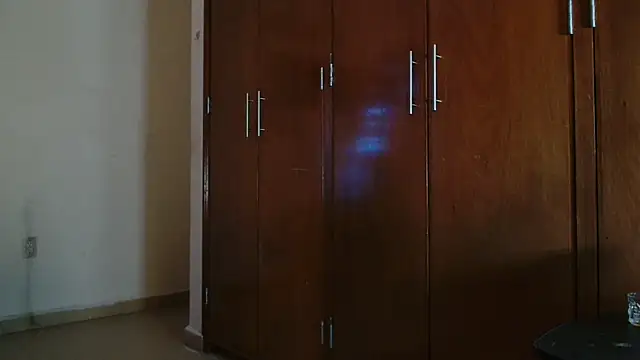 Snapshot of MINI_Petite chatting on 04.16.26 MINI Petite online show from 04.16.26