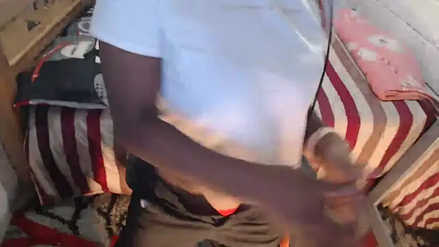 sexyjustin202 online show from 02.05.25