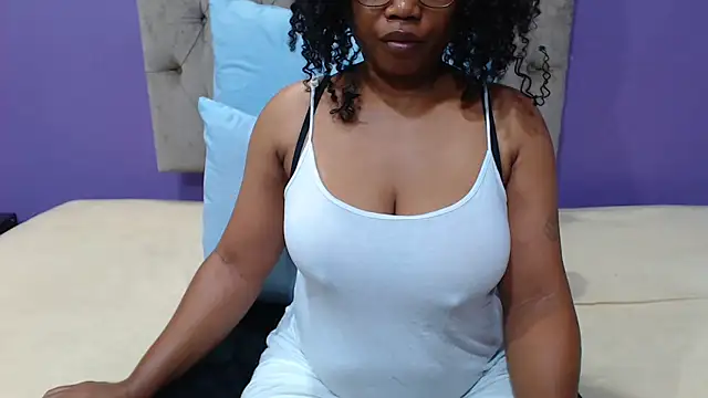 PeachAss4UU online show from 03.24.26