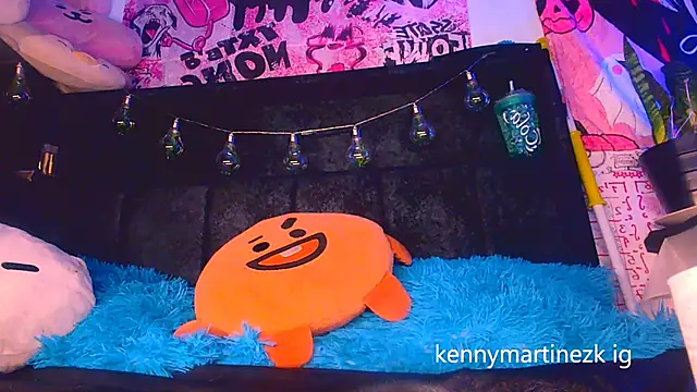 Snapshot of Kenny_starrK chatting on 05.17.26 Kenny starrK online show from 05.17.26