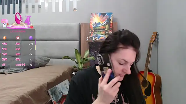 Stacy Davice online show from 03.03.25