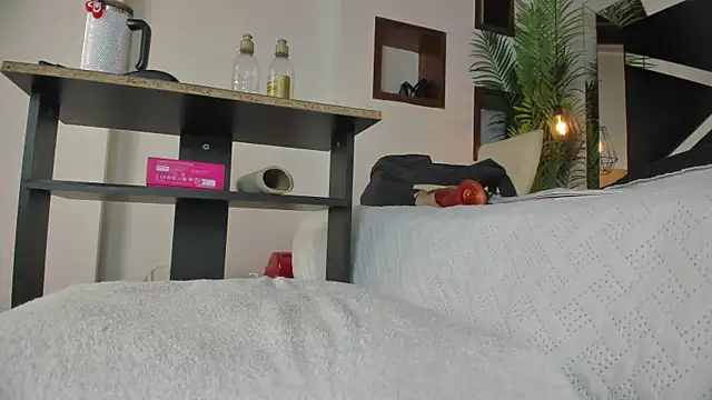 candy sweet  online show from 10.08.25