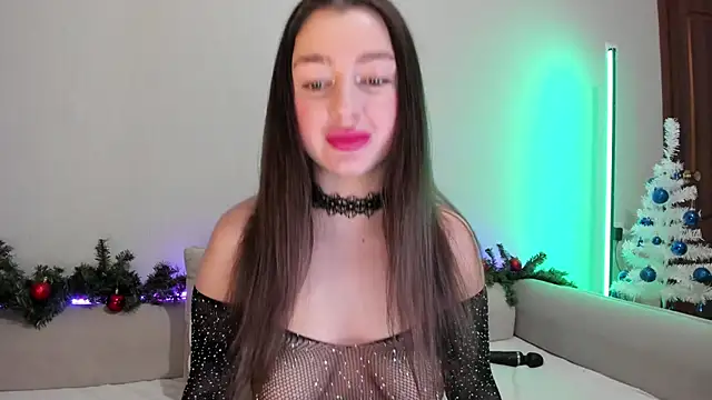 Snapshot of Mia_Callme chatting on 12.28.24 Mia Callme online show from 12.28.24