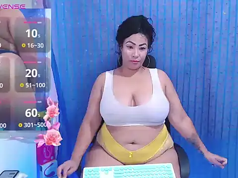 Snapshot of mature_beautifull chatting on 05.27.26 mature beautifull online show from 05.27.26