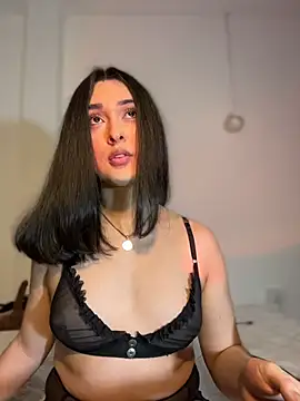 MiahWindsor online show from 02.12.26