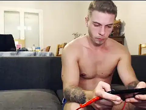 Snapshot of Elkafit28 chatting on 03.31.26 Elkafit28 online show from 03.31.26