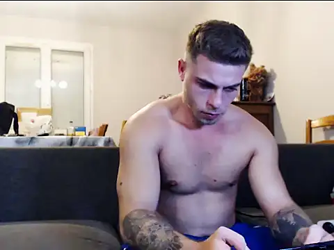 Snapshot of Elkafit28 chatting on 04.05.26 Elkafit28 online show from 04.05.26