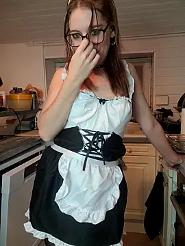 Snapshot of XLisaxx chatting on 10.07.25 XLisaxx online show from 10.07.25