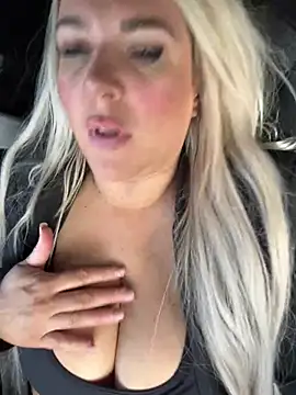 Bustyblondebabe32 online show from 02.23.26