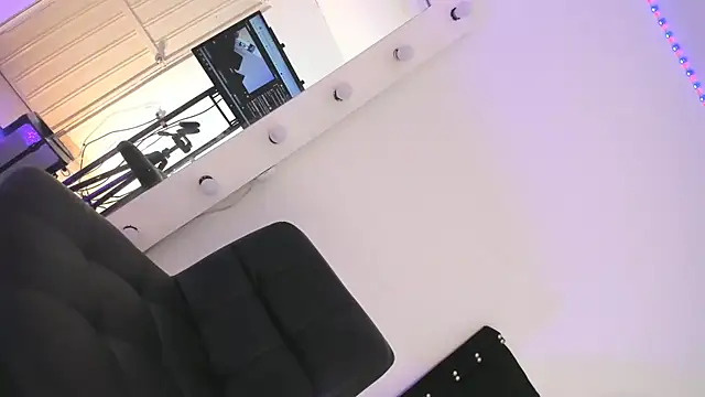 MistressMichell online show from 04.19.26