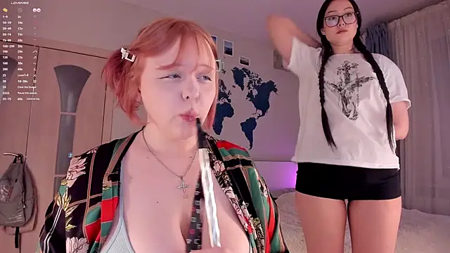 Snapshot of LisaLaas chatting on 02.07.25 LisaLaas online show from 02.07.25