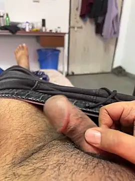 Snapshot of Mushroomhead69 chatting on 02.13.25 Mushroomhead69 online show from 02.13.25