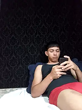 Snapshot of SEBASTHIAN chatting on 04.13.26 SEBASTHIAN online show from 04.13.26