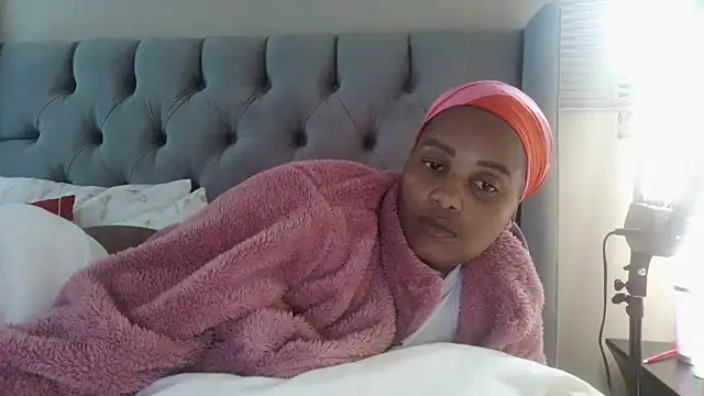 Snapshot of Charlie-Crawford chatting on 04.22.26 Charlie-Crawford online show from 04.22.26