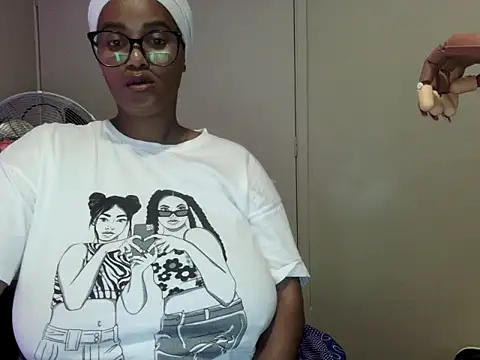Snapshot of Charlie-Crawford chatting on 05.29.26 Charlie-Crawford online show from 05.29.26