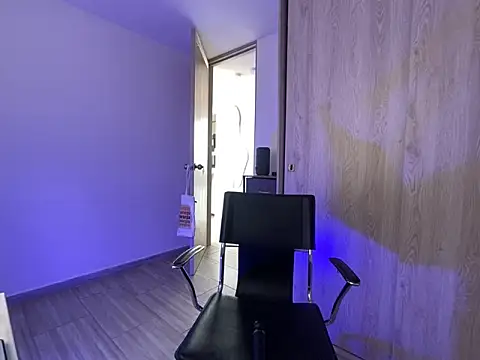 Anny Moore09 online show from 04.13.26