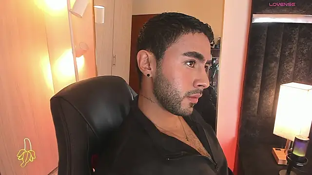 ItsMeEros online show from 12.05.25