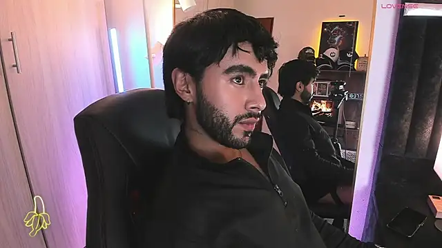 ItsMeEros online show from 06.11.26