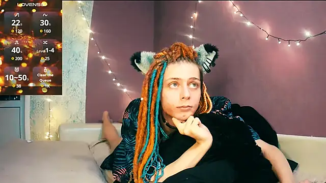 Littlepinkcat online show from 12.20.24