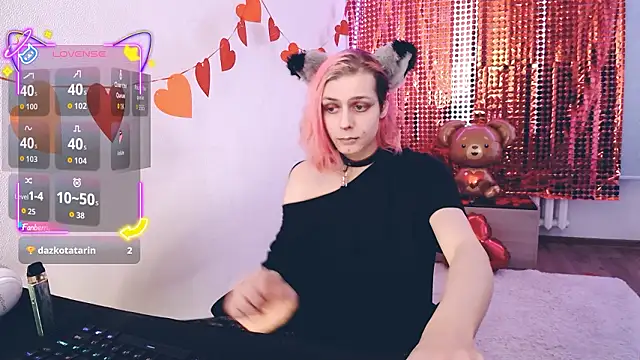 Snapshot of Littlepinkcat chatting on 02.22.26 Littlepinkcat online show from 02.22.26