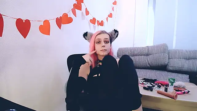 Snapshot of Littlepinkcat chatting on 02.26.26 Littlepinkcat online show from 02.26.26