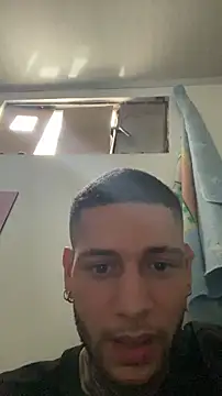 Snapshot of _jamesleandros1 chatting on 02.07.26 jamesleandros1 online show from 02.07.26