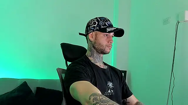  jamesleandros1 online show from 06.29.26