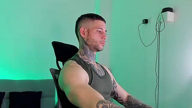 jamesleandros1 online show from 07.05.26
