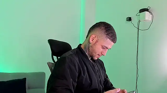  jamesleandros1 online show from 07.07.26