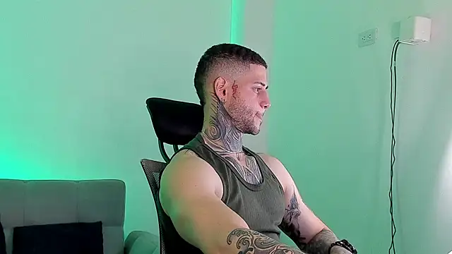  jamesleandros1 online show from 07.18.26